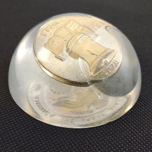 Liberty Bell Eagle Coin Vintage Paperweight Lucite Resin - Picture 5 of 16
